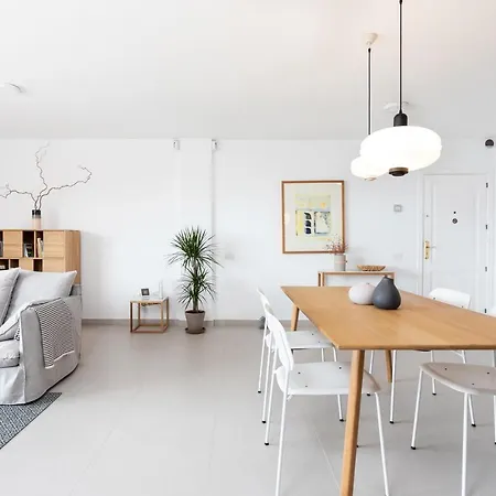 Апартаменты Sunrise On The Ocean