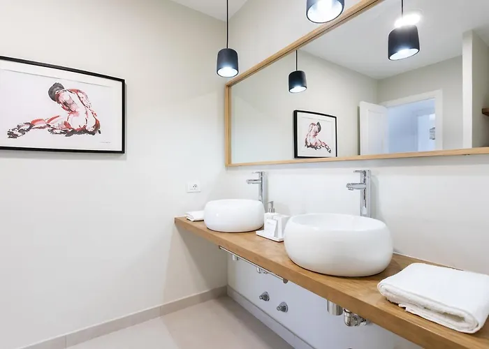 Sunrise On The Ocean Apartment *